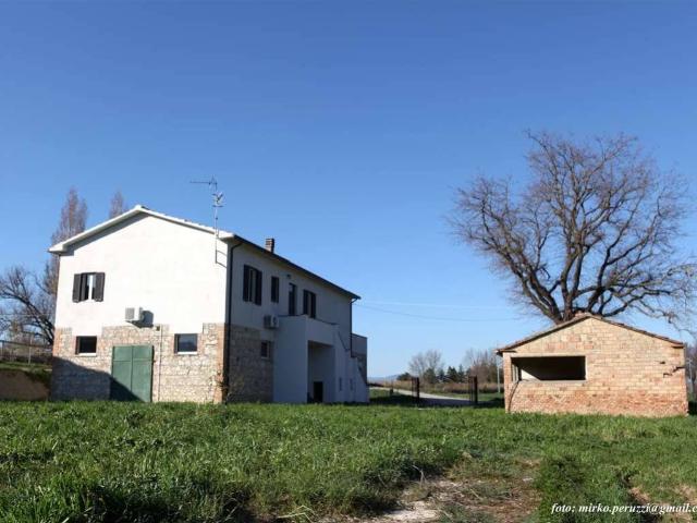Rustico in vendita a Castel Ritaldi, Umbria