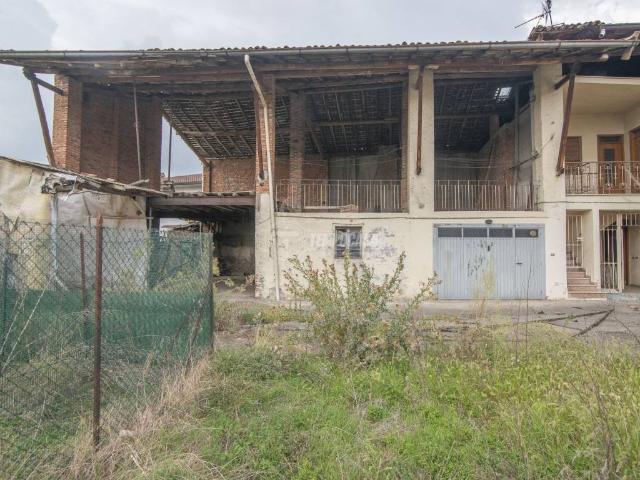 Rustico in vendita a Castel Rozzone, Lombardia