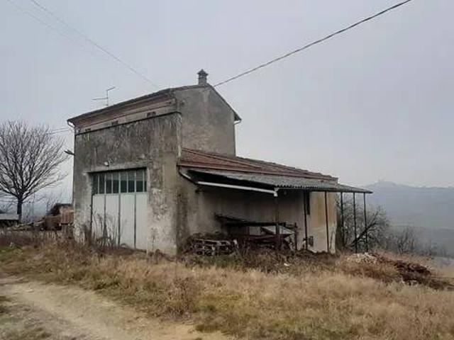 Rustico in vendita a Castel San Giovanni, Piacenza
