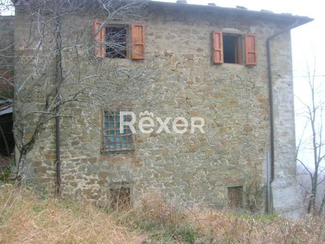 Rustico in vendita a Castel San Niccolò, Toscana