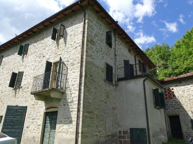 Rustico in vendita a Strada in Casentino, Castel San Niccolò