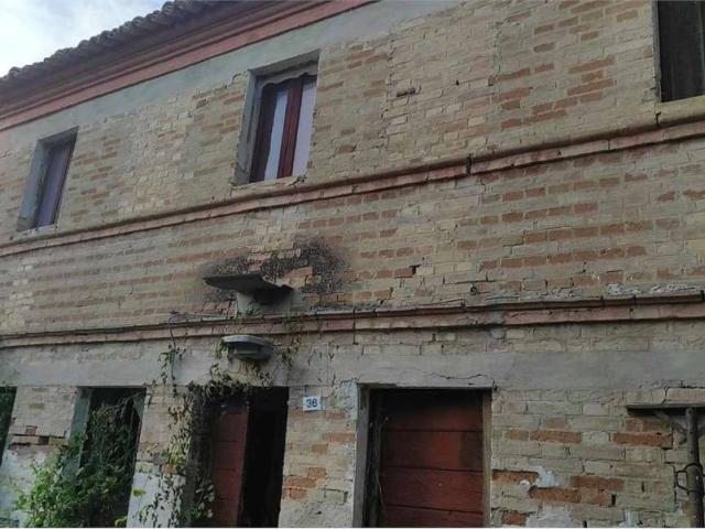 Rustico in vendita a Via Sicilia, Marche
