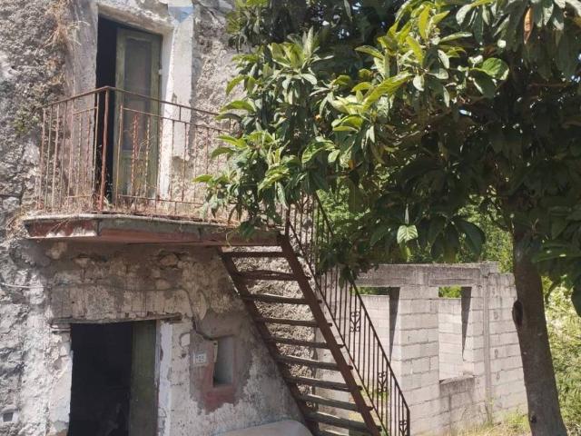 Rustico in vendita a Castelforte, Lazio