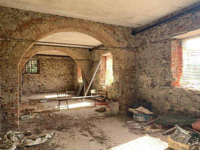 Rustico in vendita a Castelfranco Piandiscò, Toscana