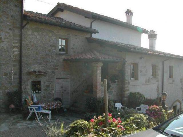 Rustico in vendita a Castelfranco Piandiscò, Toscana