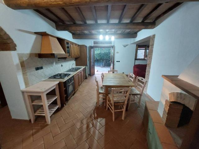 Rustico in vendita a Castelfranco Piandiscò, Toscana