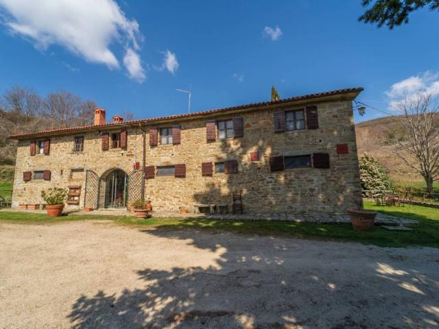 Rustico in vendita a Castelfranco Piandiscò, Toscana