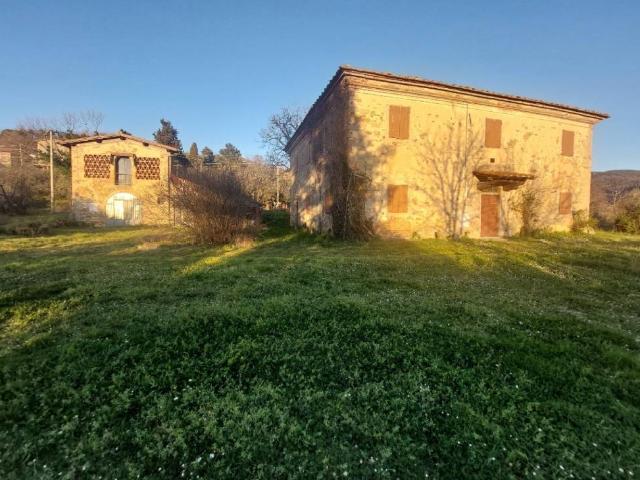 Rustico in vendita a Castelfranco Piandiscò, Toscana