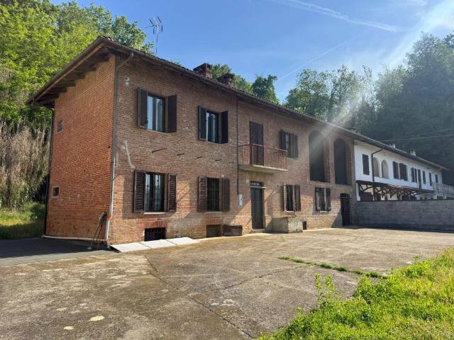 Rustico in vendita a Piemonte, Asti