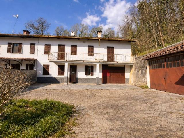 Rustico in vendita a Piemonte, Asti