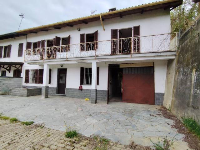 Rustico in vendita a Piemonte, Asti