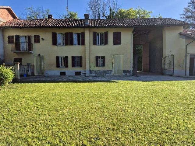 Rustico in vendita a Piemonte, Asti