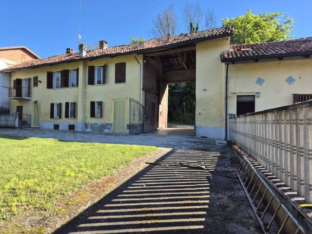 Rustico in vendita a Piemonte, Asti