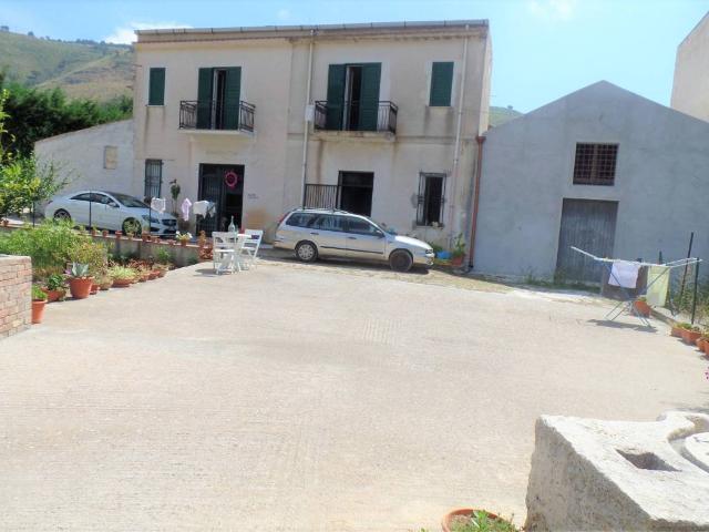 Rustico in vendita a Case Buffa, Castellammare Del Golfo