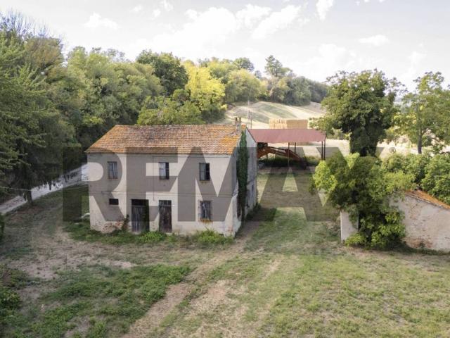 Rustico in vendita a Mulino ad Olio, Castelleone di Suasa