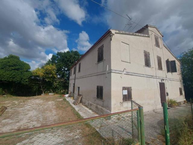 Rustico in vendita a Marche, Ancona