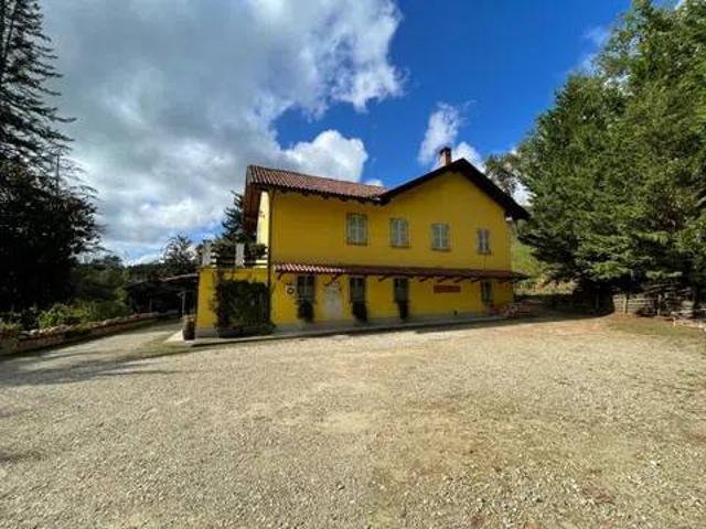 Rustico in vendita a Piemonte, Asti