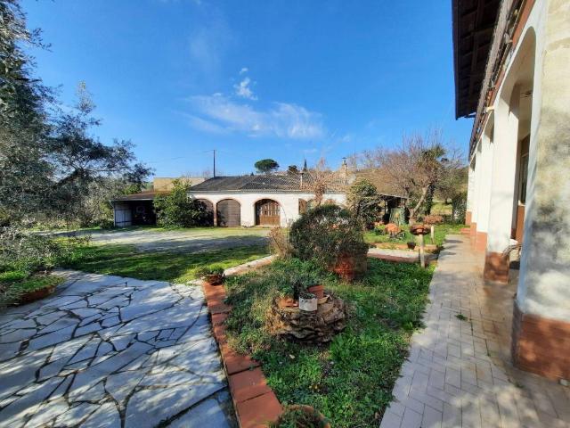 Rustico in vendita a Santa Luce, Toscana