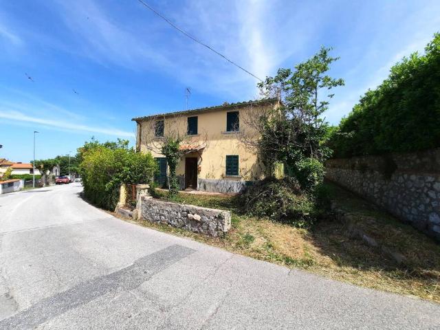 Rustico in vendita a Castellina Marittima, Toscana