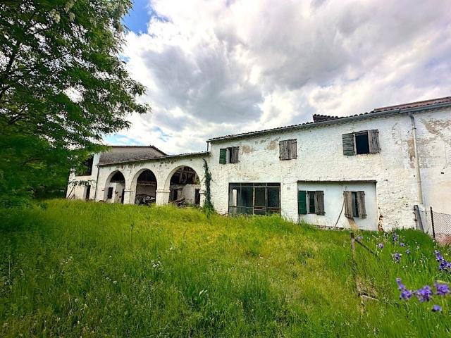 Rustico in vendita a Fonte, Castello Di Godego