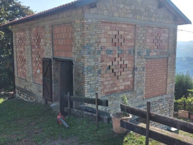 Rustico in vendita a Appennino Reggiano, Re