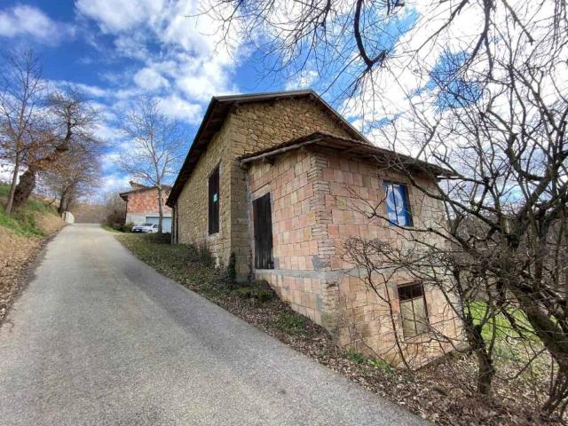 Rustico in vendita a Appennino Reggiano, Re