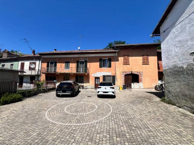 Rustico in vendita a Piemonte, Asti