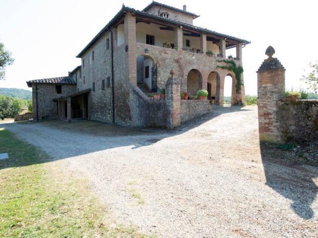 Rustico in vendita a Castelnuovo Berardenga, Toscana
