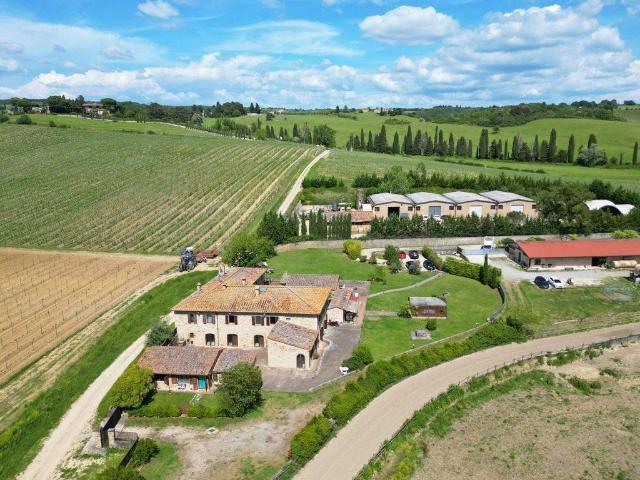 Rustico in vendita a Castelnuovo Berardenga, Toscana
