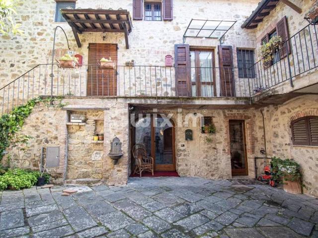 Rustico in vendita a Rosennano, Castelnuovo Berardenga