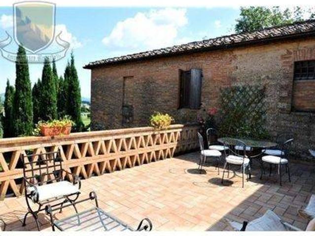 Rustico in vendita a Castelnuovo Berardenga, Toscana