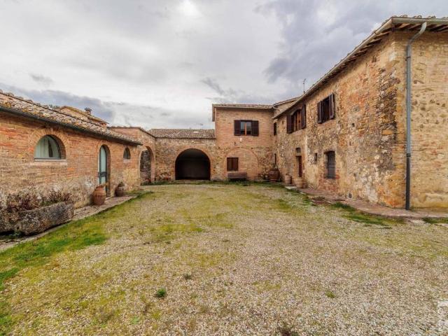 Rustico in vendita a Castelnuovo Berardenga, Toscana