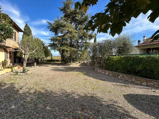 Rustico in vendita a Castelnuovo Berardenga, Toscana