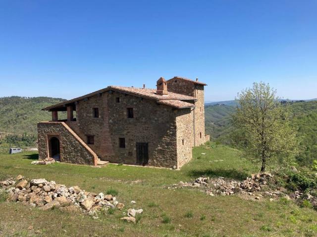 Rustico in vendita a Castelnuovo Berardenga, Toscana
