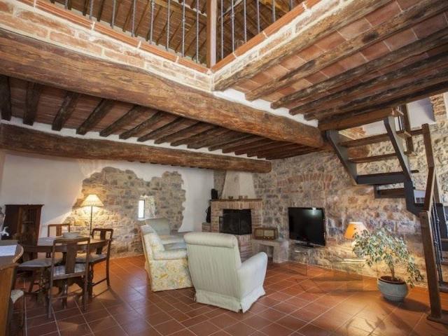 Rustico in vendita a Castelnuovo Berardenga, Toscana