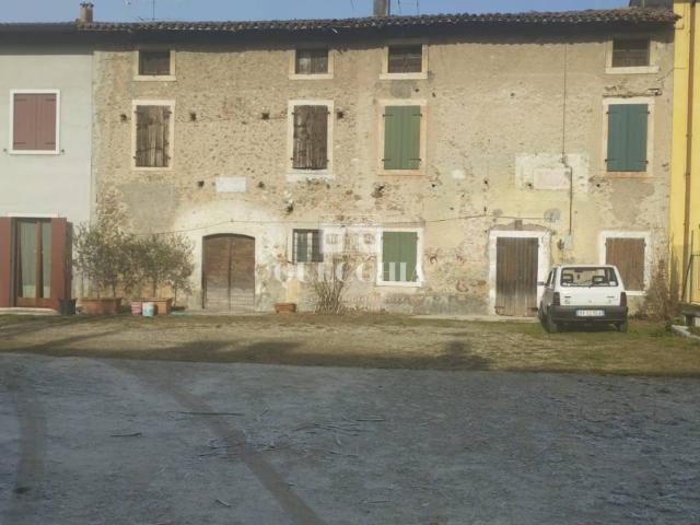 Rustico in vendita a Castelnuovo Del Garda, Veneto