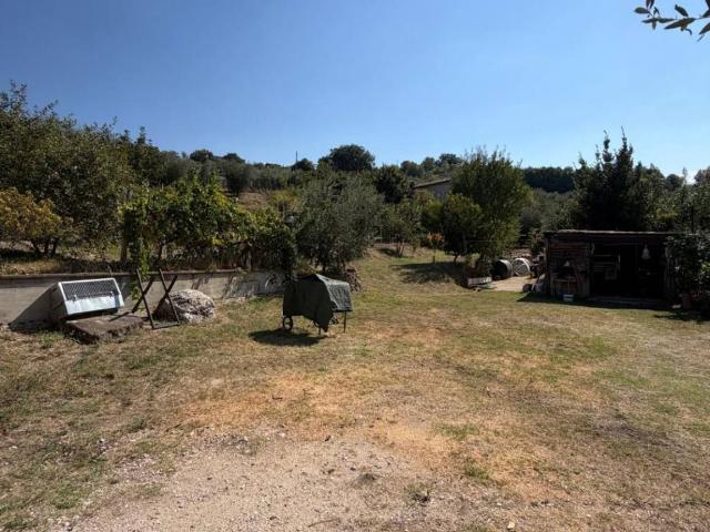 Rustico in vendita a Casale Luna, Castelnuovo di Farfa