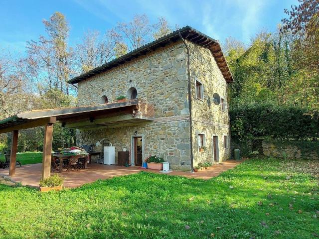 Rustico in vendita a Unione Comuni Garfagnana, Castelnuovo Di Garfagnana