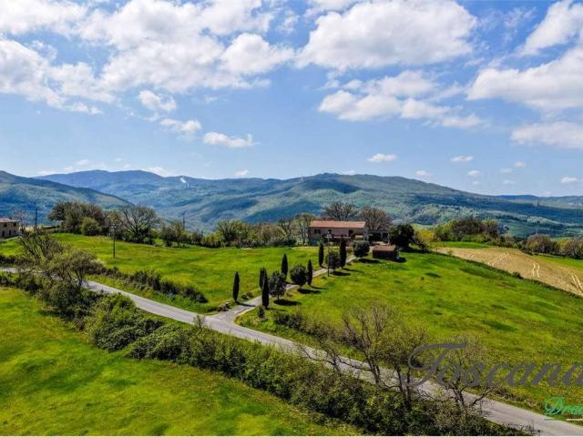 Rustico in vendita a Castelnuovo Val Di Cecina, Toscana