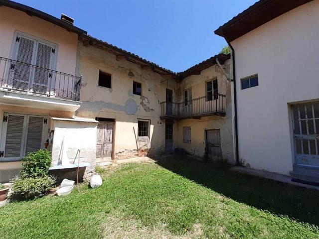 Rustico in vendita a Piemonte, Asti