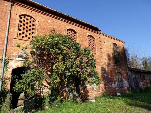 Rustico in vendita a Castelnuovo Magra, Liguria