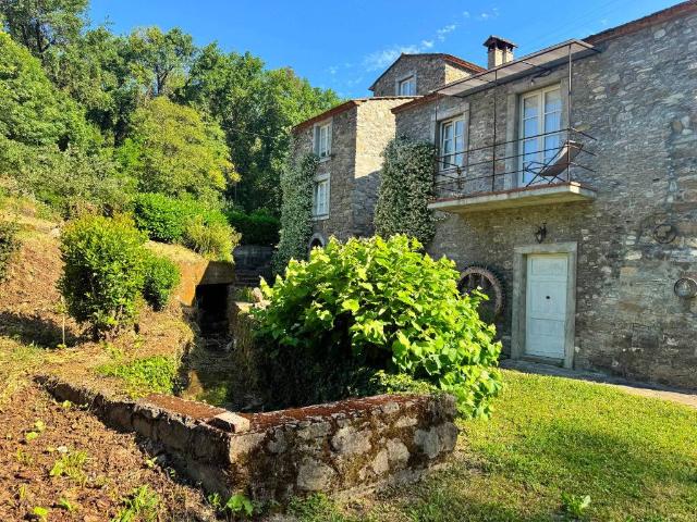 Rustico in vendita a Cerreta, Castelnuovo Magra