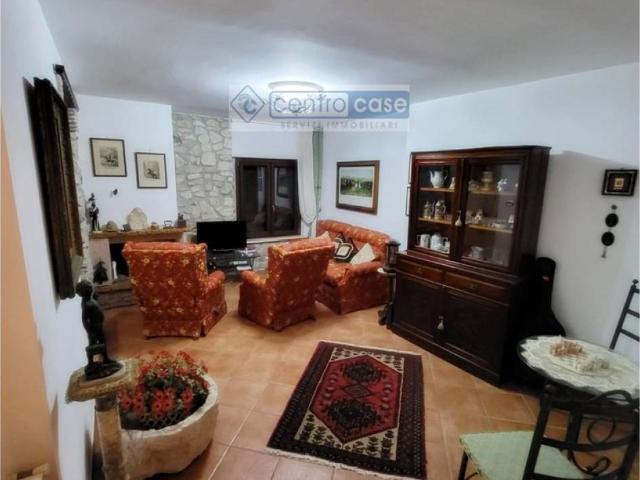 Rustico in vendita a Castelnuovo Parano, Lazio
