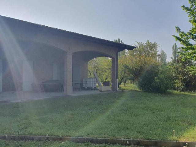 Rustico in vendita a Unione di comuni Terre di Castelli, Castelnuovo Rangone