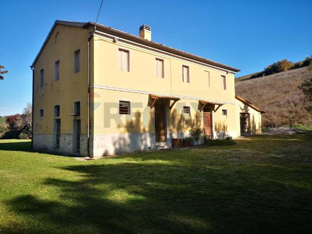 Rustico in vendita a Marche, Ancona