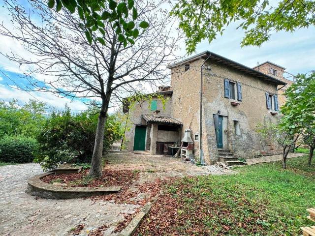 Rustico in vendita a Unione di comuni Terre di Castelli, Castelvetro Di Modena