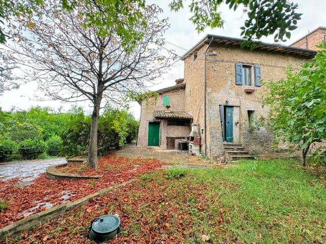 Rustico in vendita a Unione di comuni Terre di Castelli, Castelvetro Di Modena