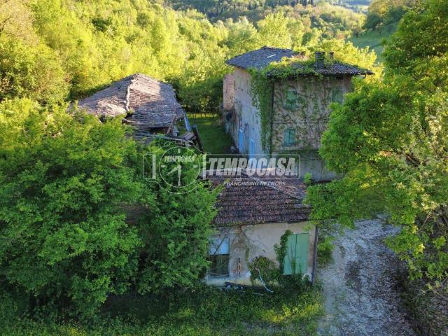 Rustico in vendita a Unione di comuni Terre di Castelli, Castelvetro Di Modena