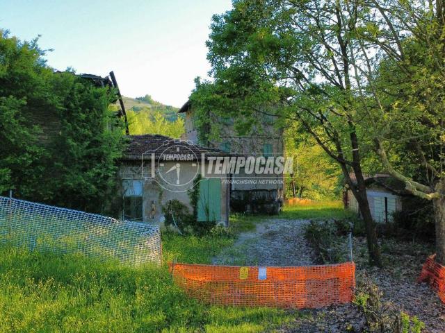 Rustico in vendita a Unione di comuni Terre di Castelli, Castelvetro Di Modena