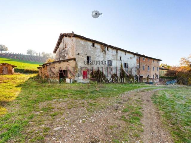 Rustico in vendita a Unione di comuni Terre di Castelli, Castelvetro Di Modena